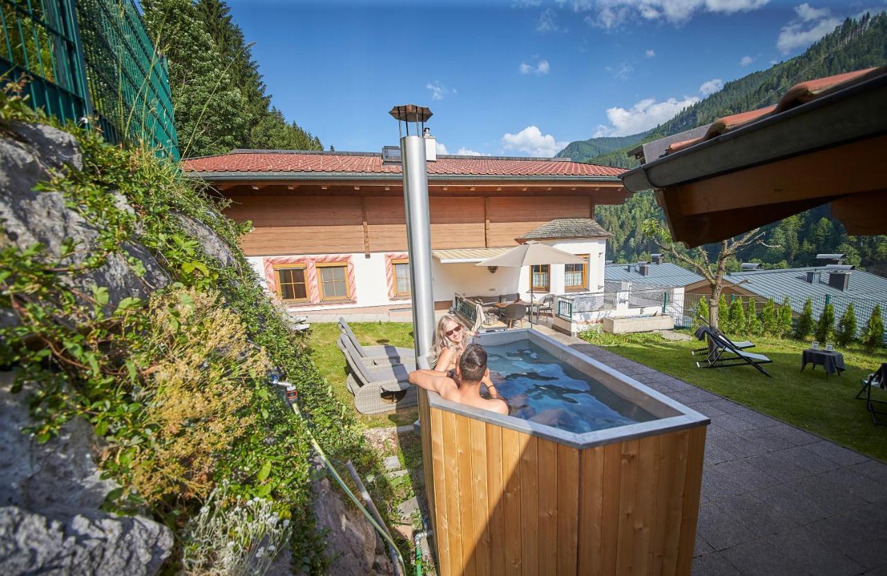Holiday Lodge Frei & Wild Viehhofen Ngoại thất bức ảnh